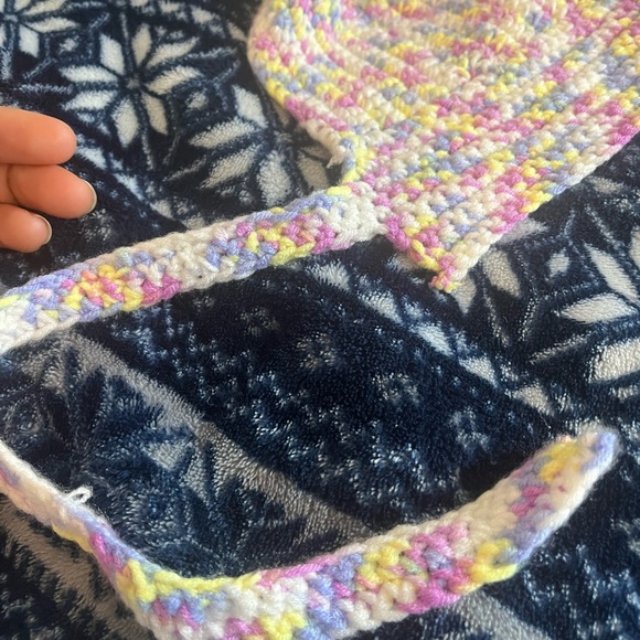 Crochet crop top - Picture 11 of 12